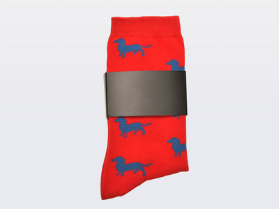 Socken "Paula" - rot mit blauen Dackeln